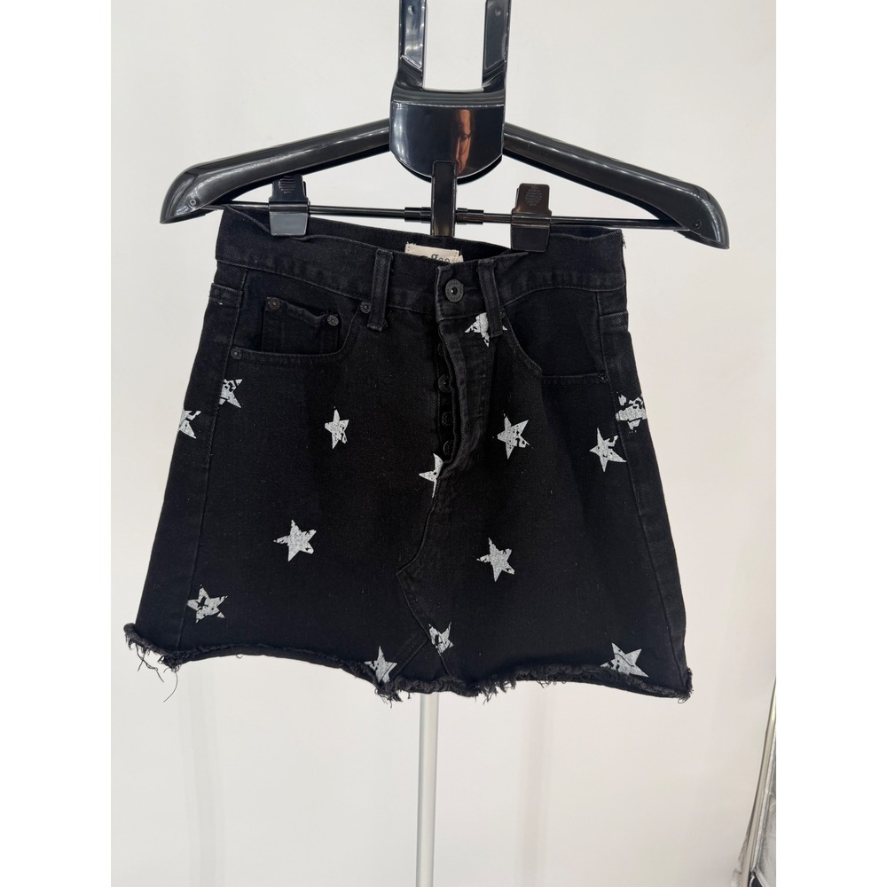 Umgee Denim Skirt Women S Black Excellent Star Print Raw Hem Button Fly